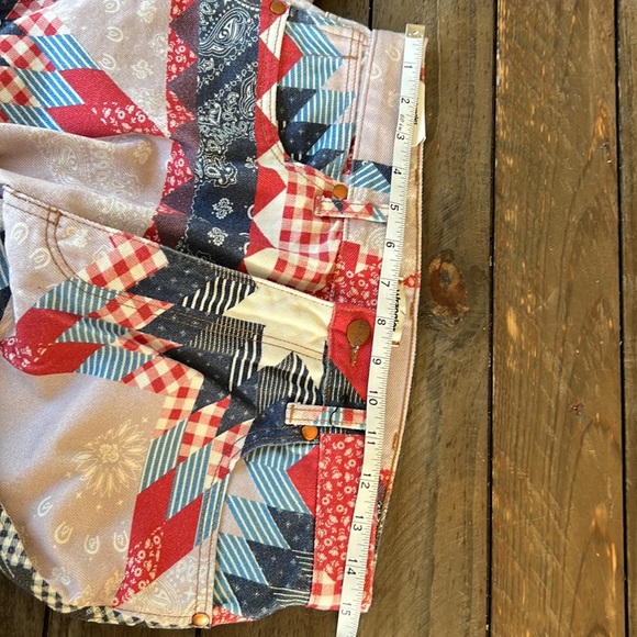 Wrangler 622 Wanderer High Rise Flare size 29/30 - Picture 5 of 6